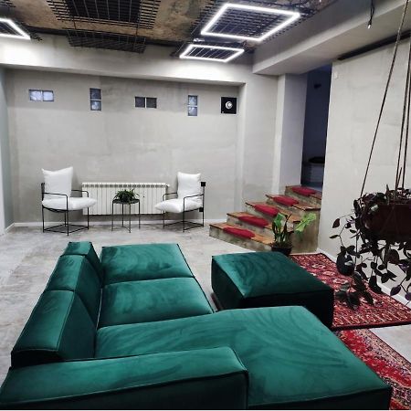 شقة Shared Flat In An Artists District Pikris Gora تبليسي المظهر الخارجي الصورة