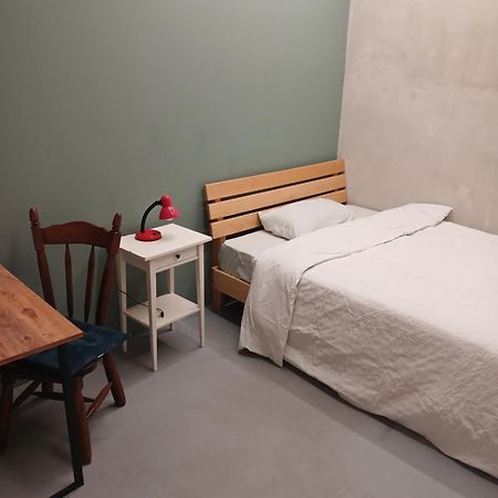 شقة Shared Flat In An Artists District Pikris Gora تبليسي المظهر الخارجي الصورة