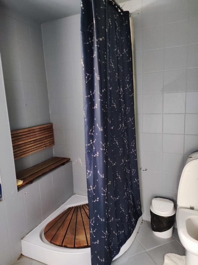 شقة Shared Flat In An Artists District Pikris Gora تبليسي المظهر الخارجي الصورة